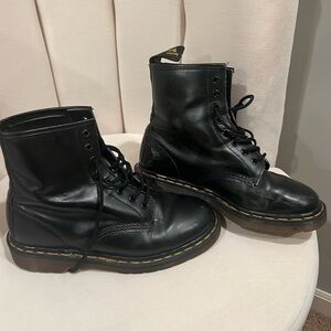 Women’s doc Martens